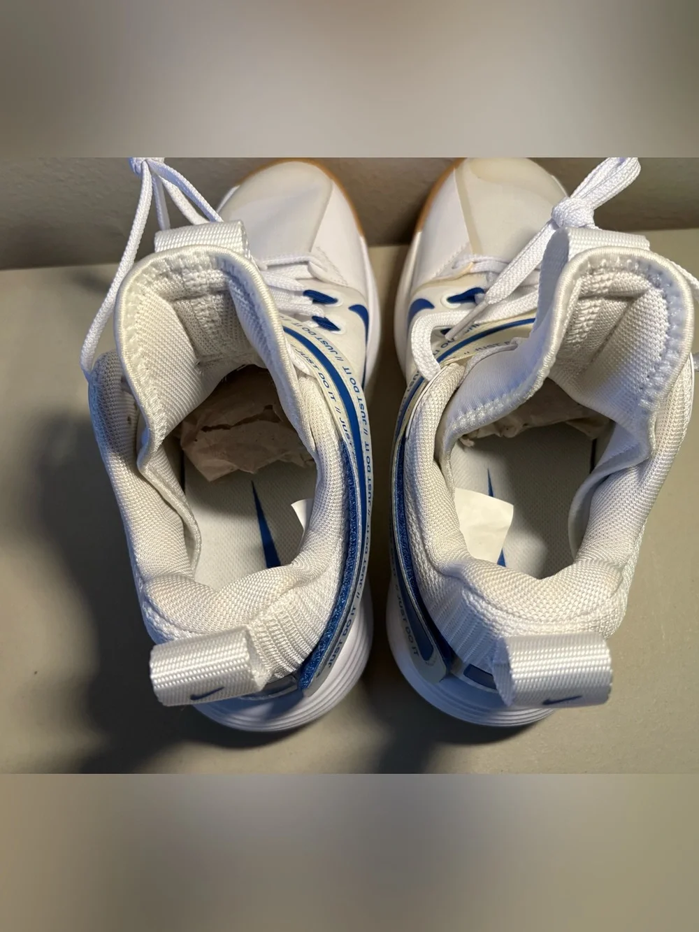 Nike React Hyperset Volleyball/Pickleball athletic shoes.